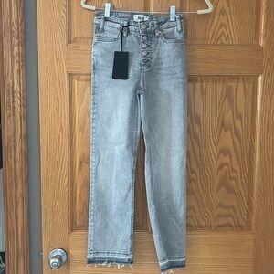 NWT Paige Cindy Crop High Rise Straight Crop 24